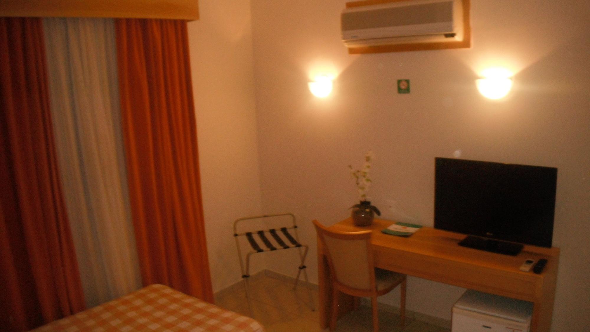 קוואטרו באראס Harbor Self Graciosa Hotel מראה חיצוני תמונה